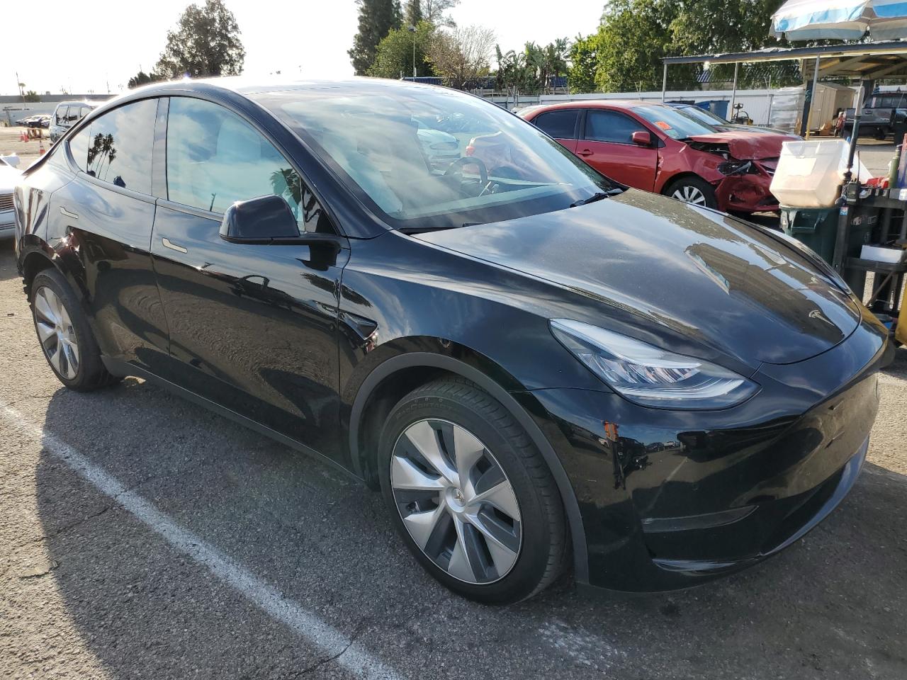 2022 TESLA MODEL Y  VIN:7SAYGDEE8NF329275