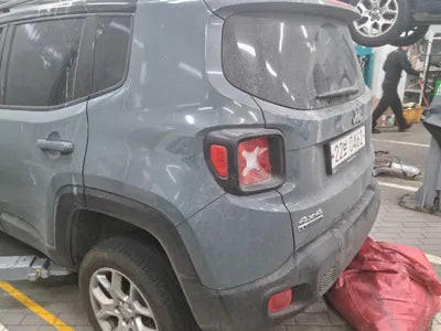 2016 Jeep Renegade 1C4BU0000GPD15550 VIN:1C4BU0000GPD15550