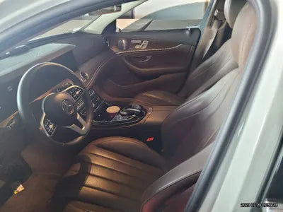 2018 Mercedes-Benz E 300 VIN: