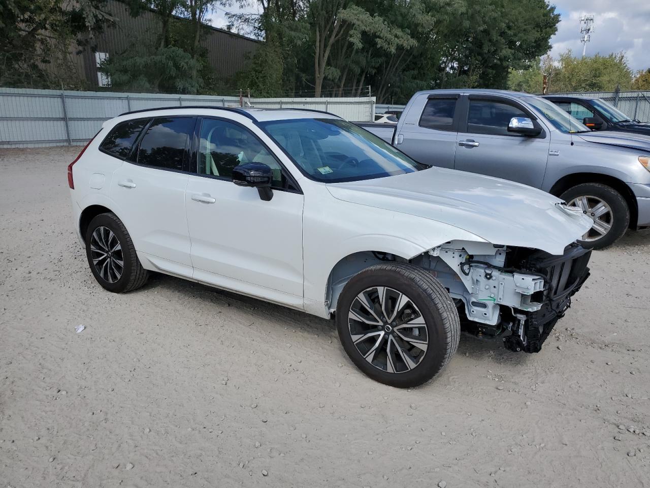 2024 VOLVO XC60 PLUS VIN:YV4L12RL2R1823858