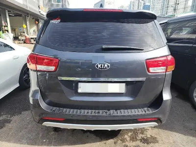 2015 Kia Carnival VIN: