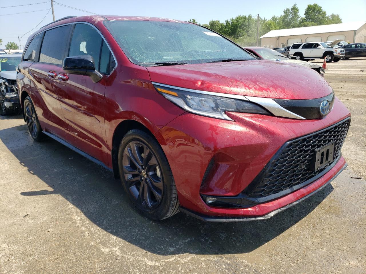 2022 TOYOTA SIENNA XSE VIN:5TDXRKEC4NS133755