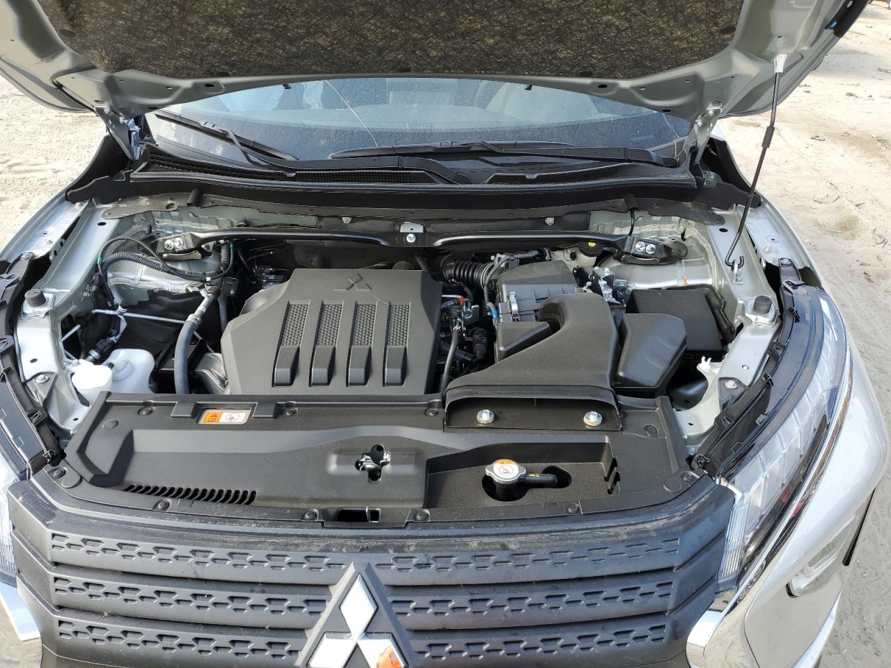 2024 MITSUBISHI ECLIPSE CROSS LE VIN:JA4ATVAA1RZ046178