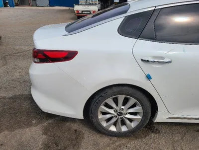2016 Kia K5 KNAGU416BGA021424 VIN:KNAGU416BGA021424