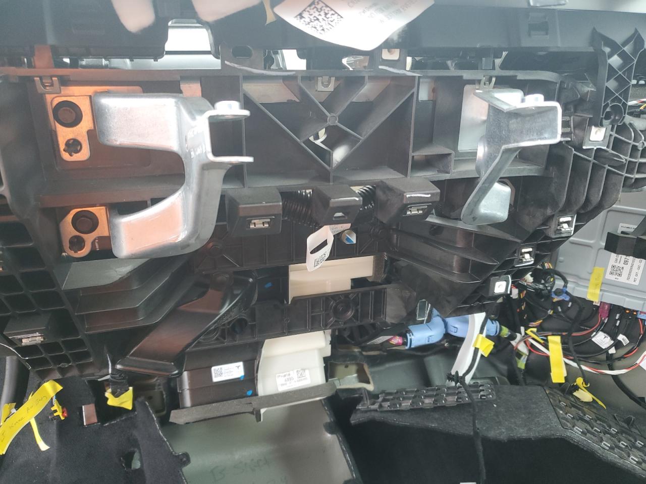 2024 TESLA CYBERTRUCK VIN:7G2CEHEDXRA010522