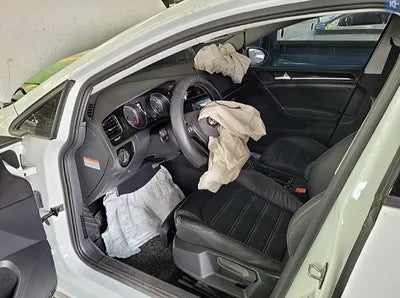 2016 Volkswagen Golf WVWZZZAUZGW035959 VIN:WVWZZZAUZGW035959