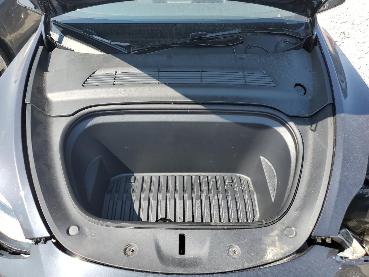 2024 TESLA MODEL Y  VIN:7SAYGDED3RF114643