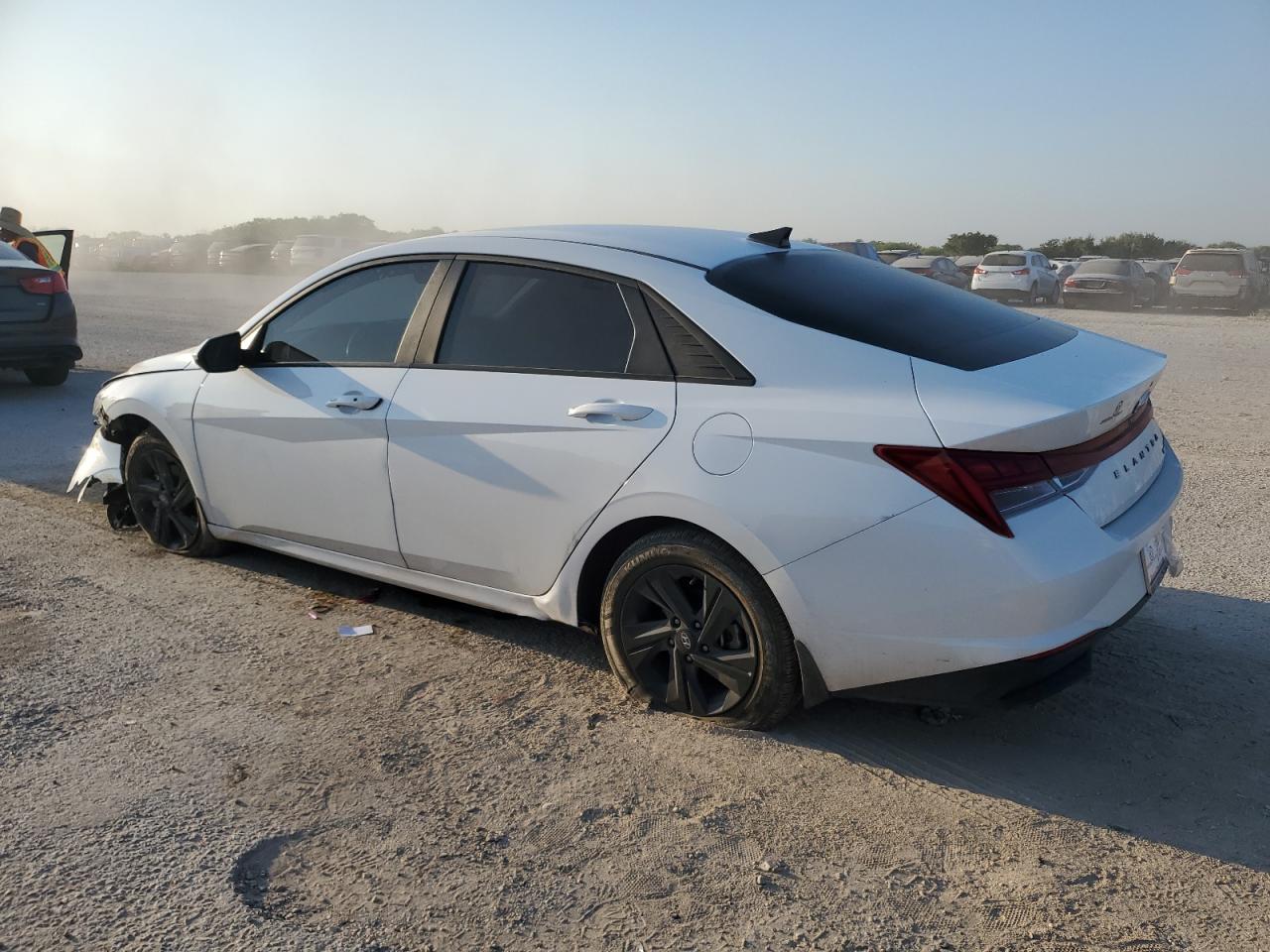 2023 HYUNDAI ELANTRA BLUE VIN:KMHLM4AJ2PU034133