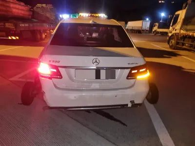 2016 Mercedes-Benz E 220 WDDHF0AB9GB306300 VIN:WDDHF0AB9GB306300