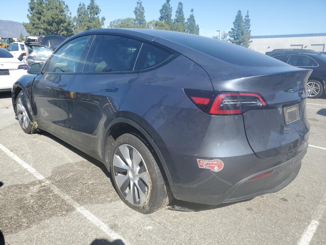 2023 TESLA MODEL Y  VIN:7SAYGDEE0PA177797