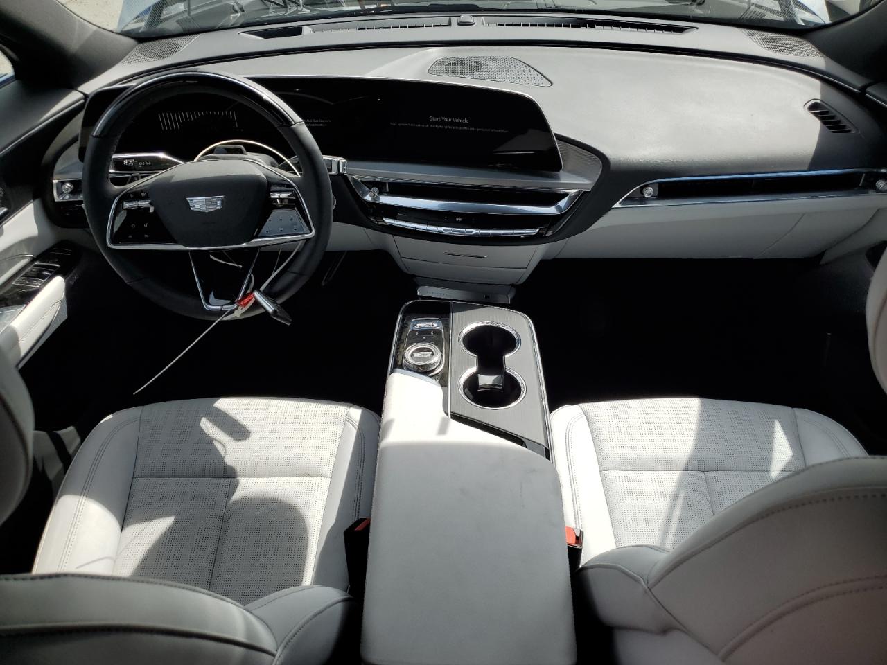 2024 CADILLAC LYRIQ LUXURY VIN:1GYKPRRK6RZ104038