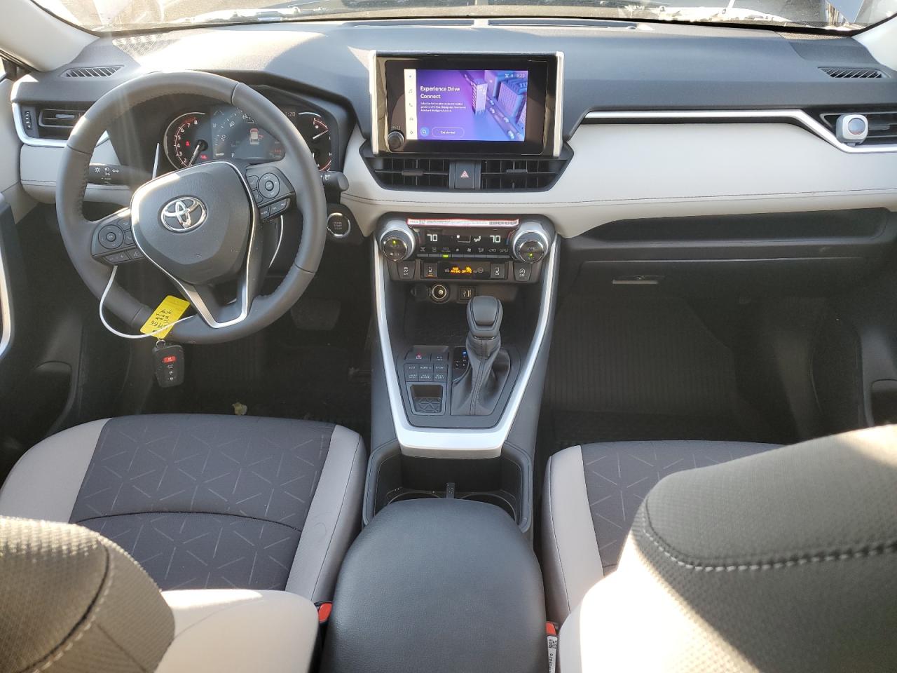 2024 TOYOTA RAV4 XLE VIN:2T3P1RFV4RC483201