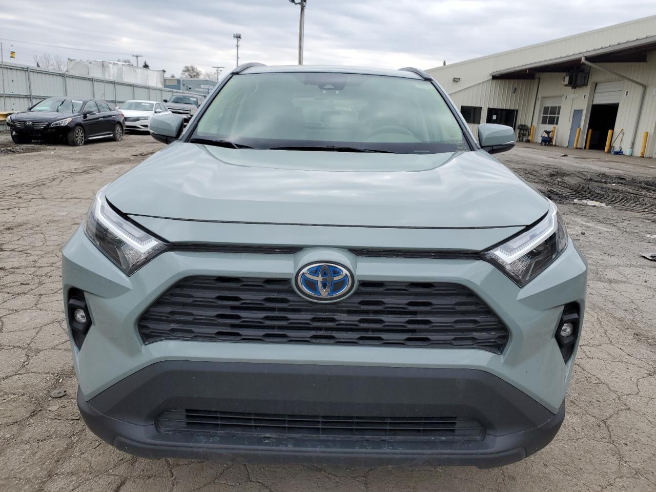 2022 TOYOTA RAV4 XLE PREMIUM VIN:JTMB6RFV0ND055806