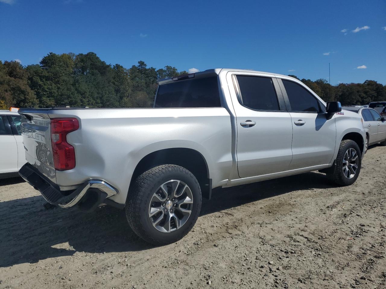 2022 CHEVROLET SILVERADO K1500 LT VIN:1GCUDDEDXNZ563858