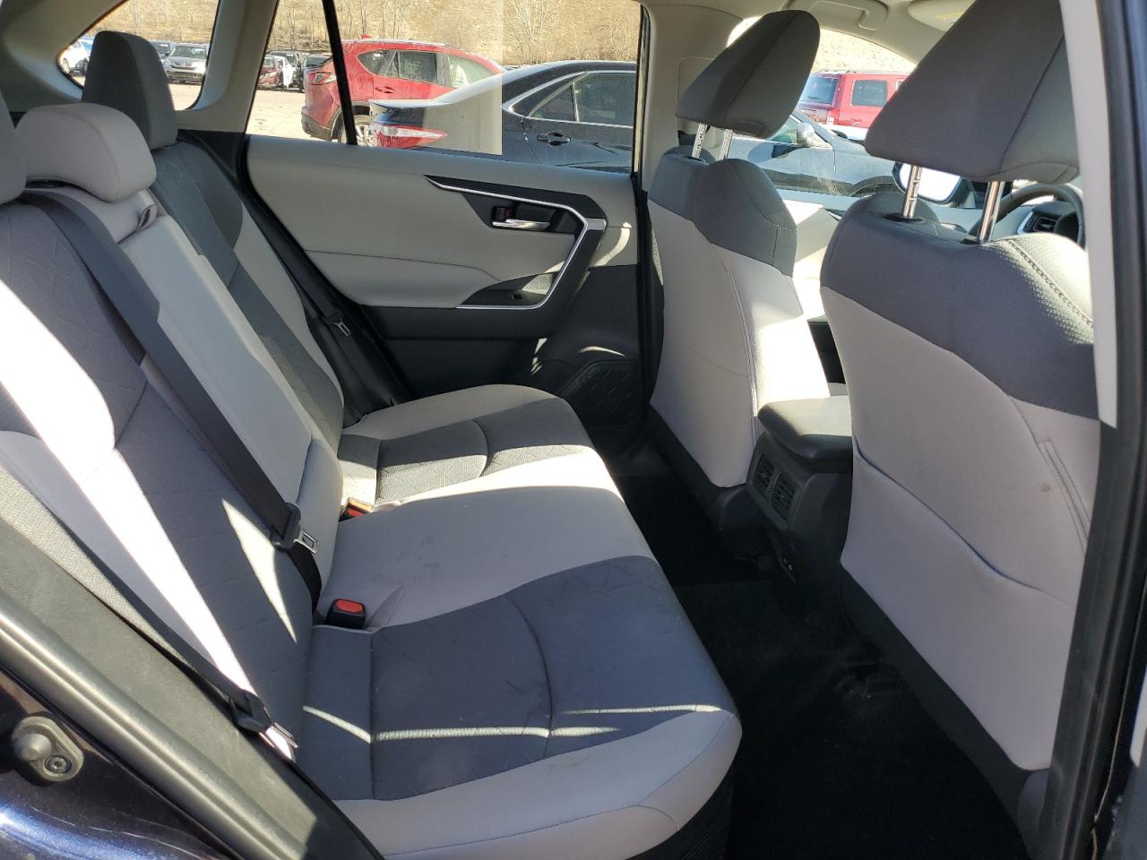 2022 TOYOTA RAV4 XLE VIN:2T3RWRFV9NW134313