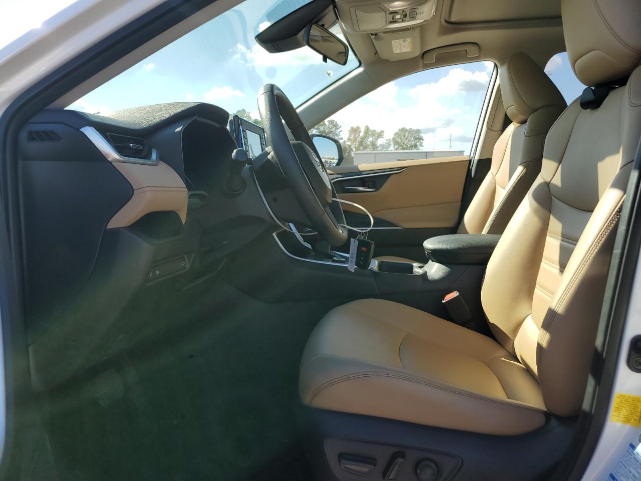 2022 TOYOTA RAV4 XLE PREMIUM VIN:JTMB6RFV8ND533924