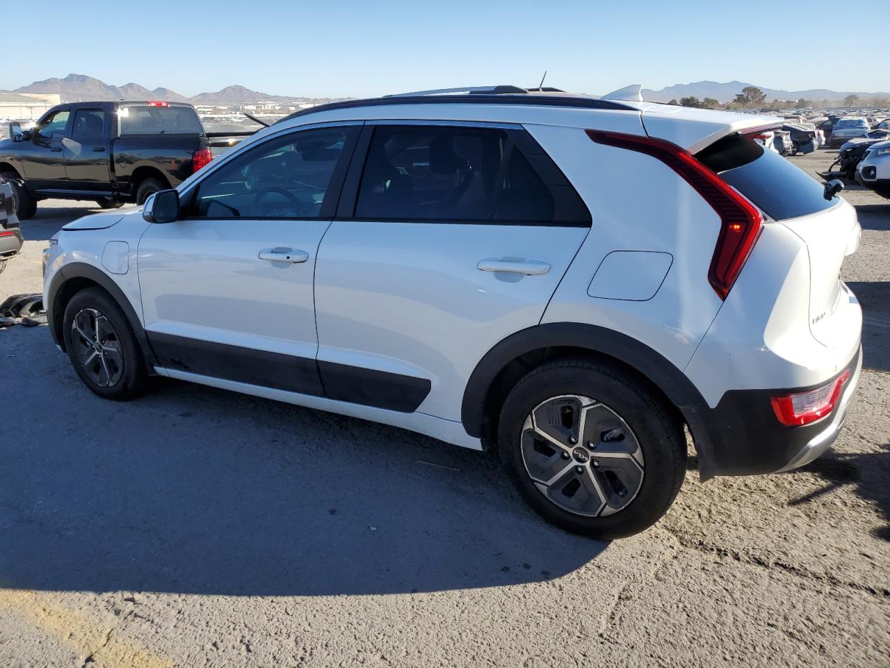 2023 KIA NIRO EX VIN:KNDCS3LF6P5113912