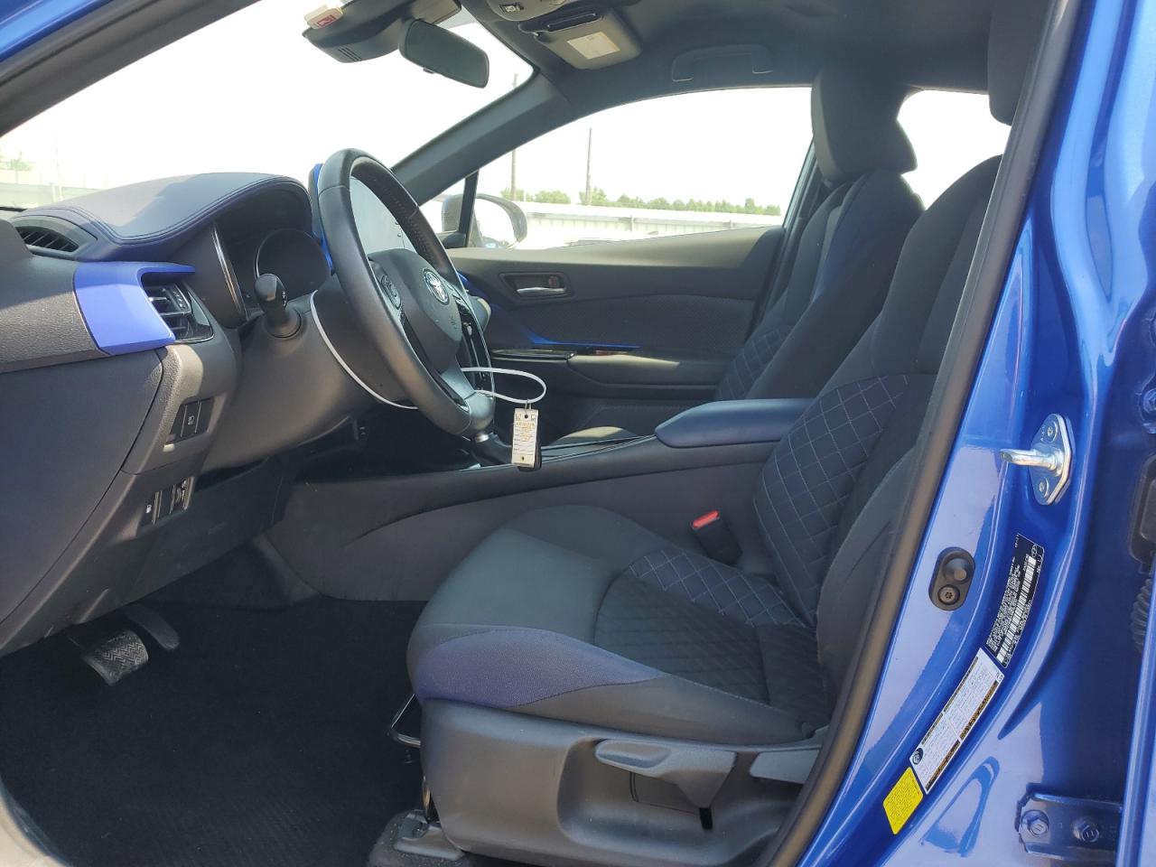 2022 TOYOTA C-HR XLE VIN:NMTKHMBX1NR141939