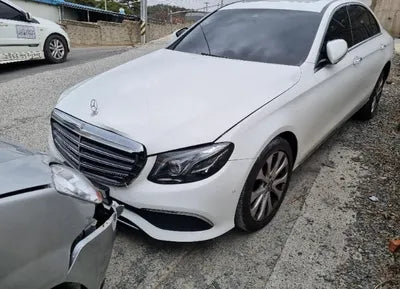 2019 Mercedes-Benz E 220 WDDZF0FB4KA692717 VIN:WDDZF0FB4KA692717