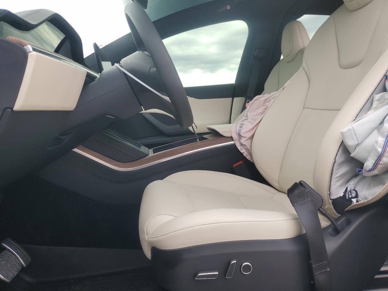 2024 TESLA MODEL X  VIN:7SAXCDE55RF446289