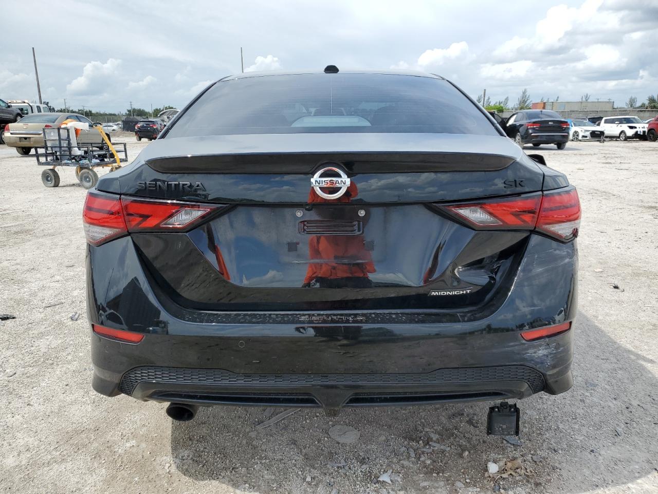 2022 NISSAN SENTRA SR VIN:3N1AB8DV5NY229891