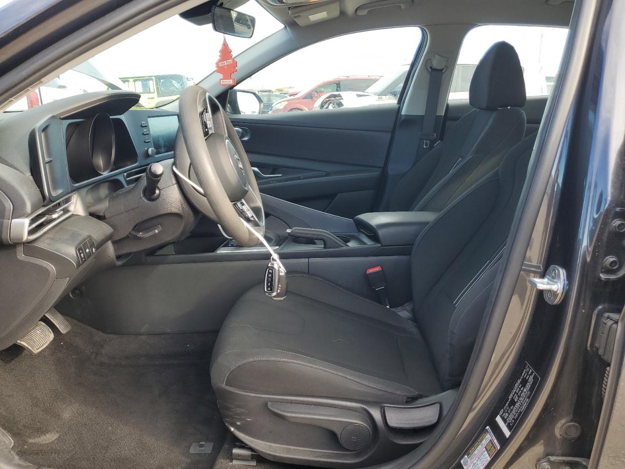 2022 HYUNDAI ELANTRA SEL VIN:5NPLM4AG3NH077010