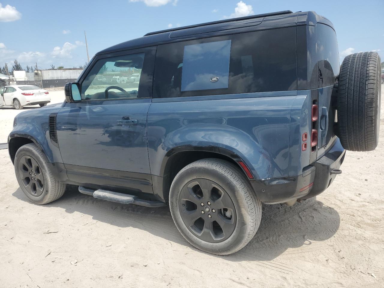 2023 LAND ROVER DEFENDER 90 X-DYNAMIC SE VIN:SALE26EU6P2127681