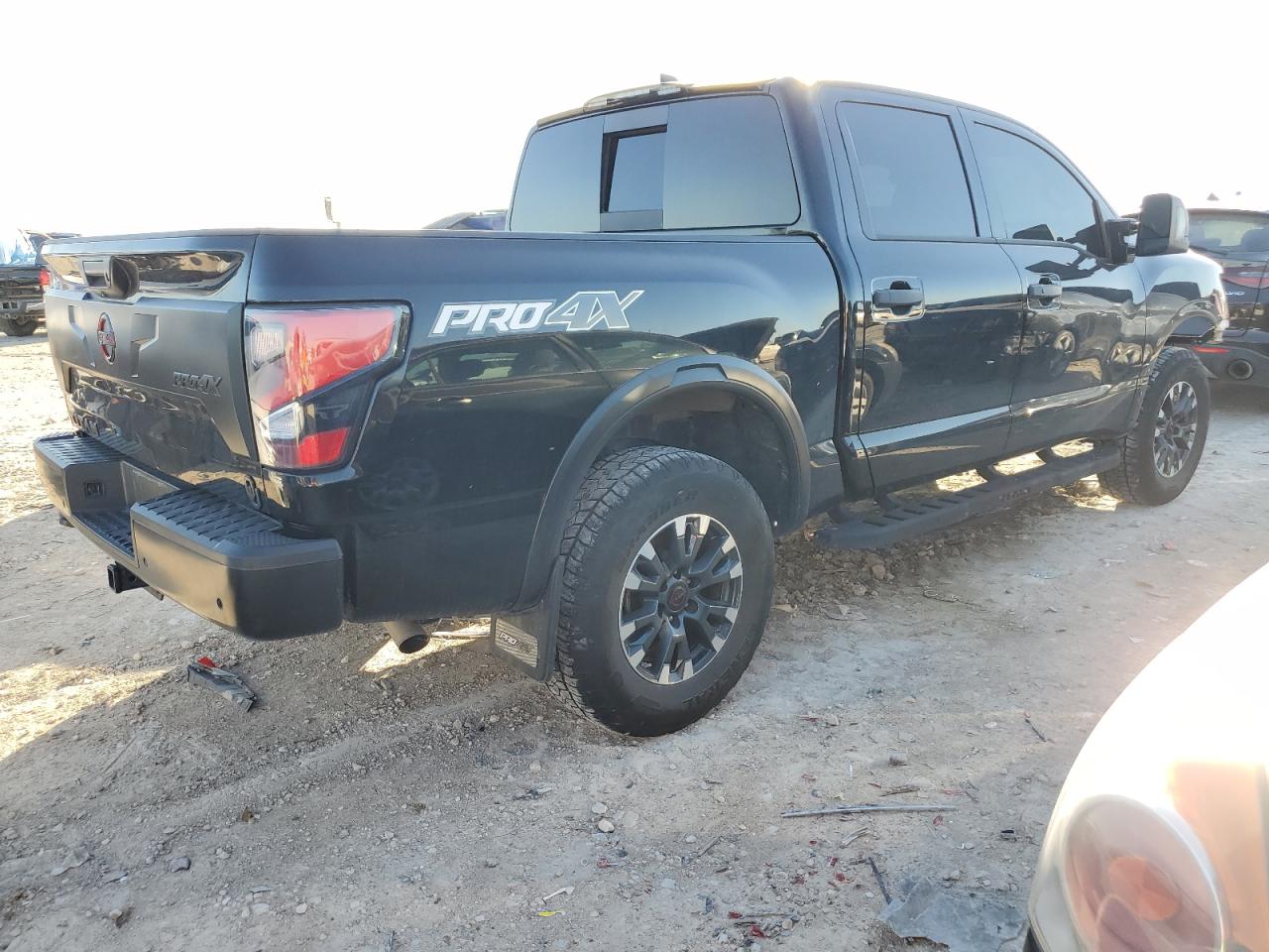 2024 NISSAN TITAN PRO-4X VIN:1N6AA1ED5RN101017