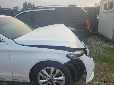 2019 Mercedes-Benz C 220 701KMWDDWF1EB3KR4 VIN:701KMWDDWF1EB3KR4