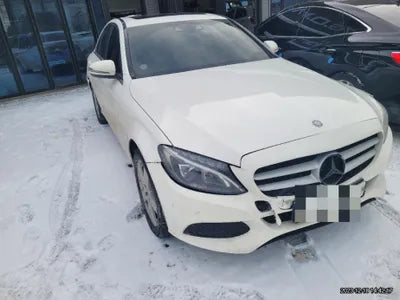 2015 Mercedes-Benz C 200 VIN: