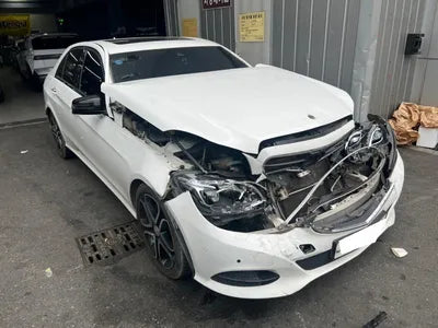 2015 Mercedes-Benz E 220 WDDHF0ABXFB117329 VIN:WDDHF0ABXFB117329