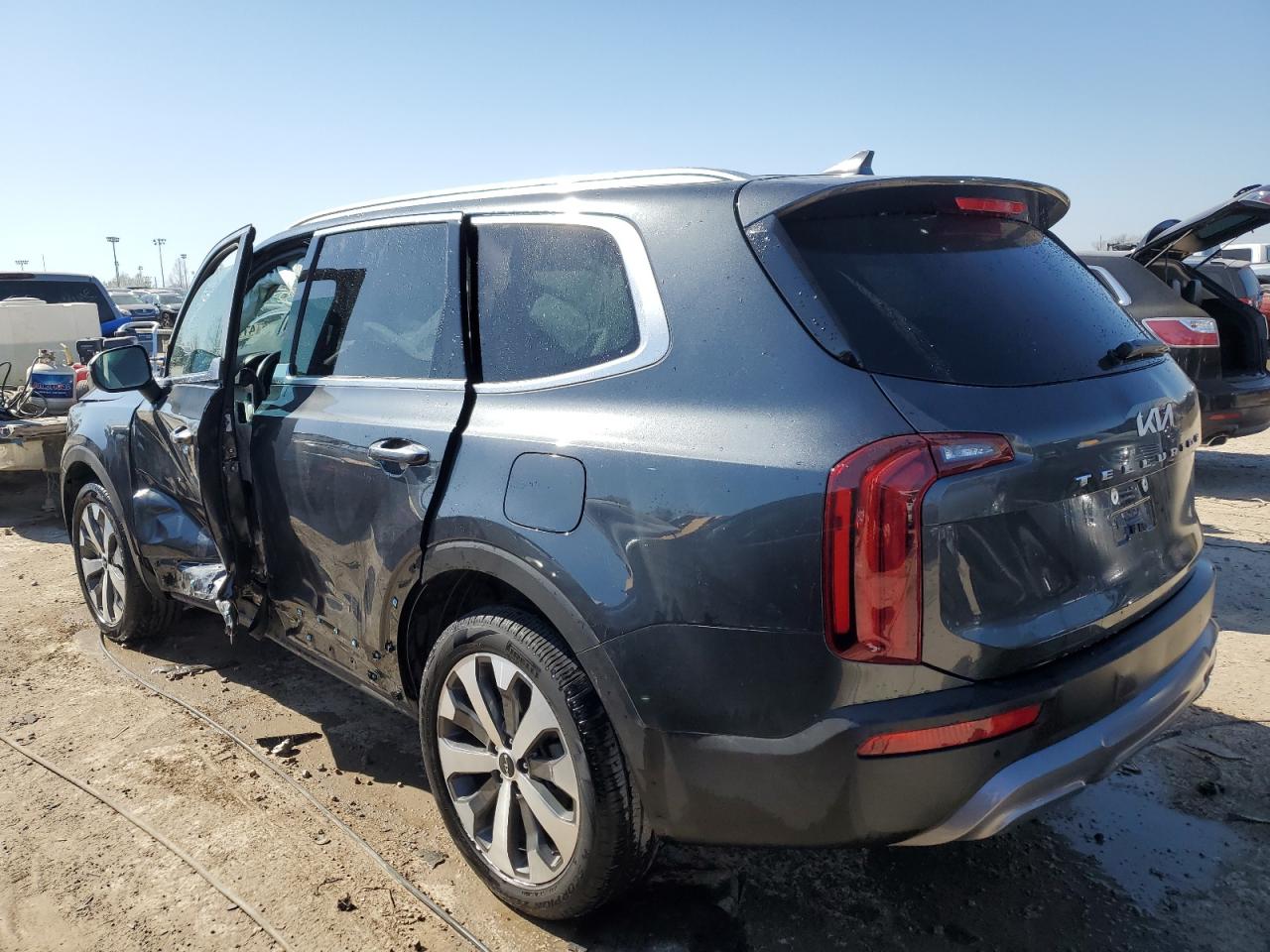 2022 KIA TELLURIDE S VIN:5XYP64HC4NG283636