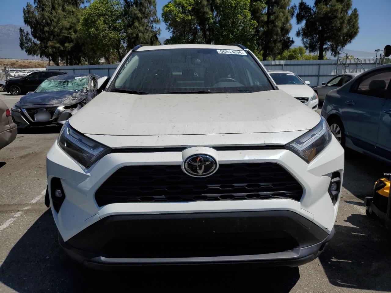 2022 TOYOTA RAV4 XLE PREMIUM VIN:JTMC1RFV1ND085741