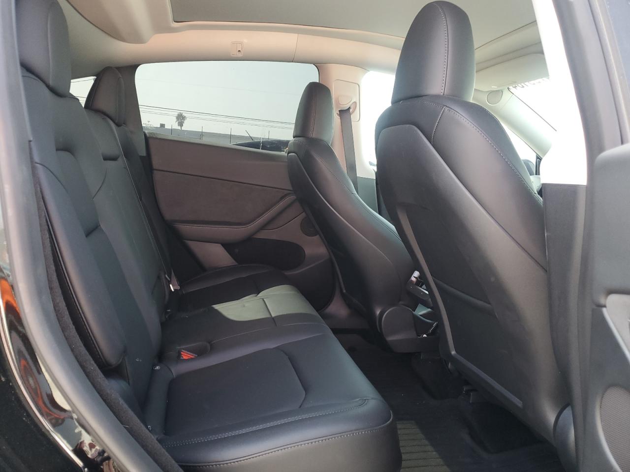 2023 TESLA MODEL Y  VIN:7SAYGDEF1PF772217