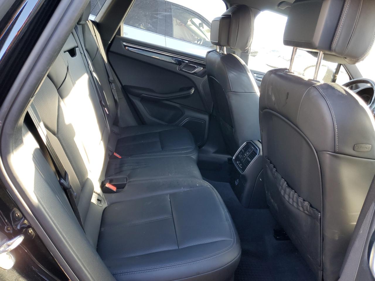 2023 PORSCHE MACAN S VIN:WP1AG2A58PLB39600