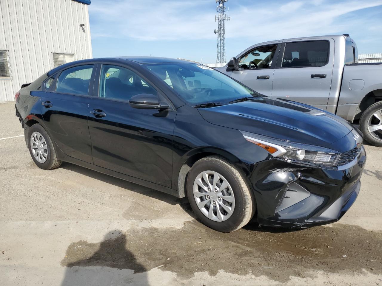 2024 KIA FORTE LX VIN:3KPF24AD1RE811940