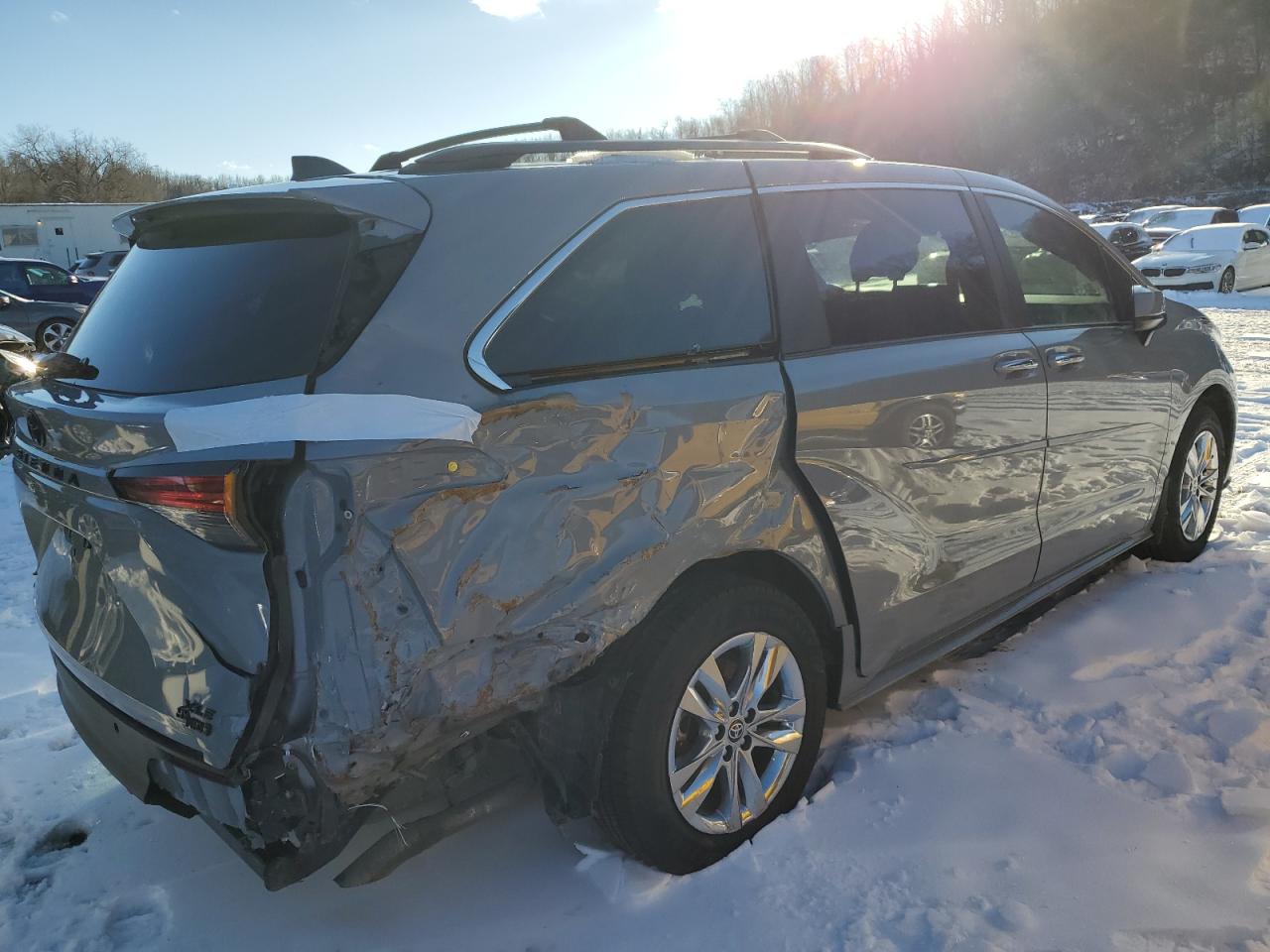 2022 TOYOTA SIENNA XLE VIN:5TDASKFC5NS047766