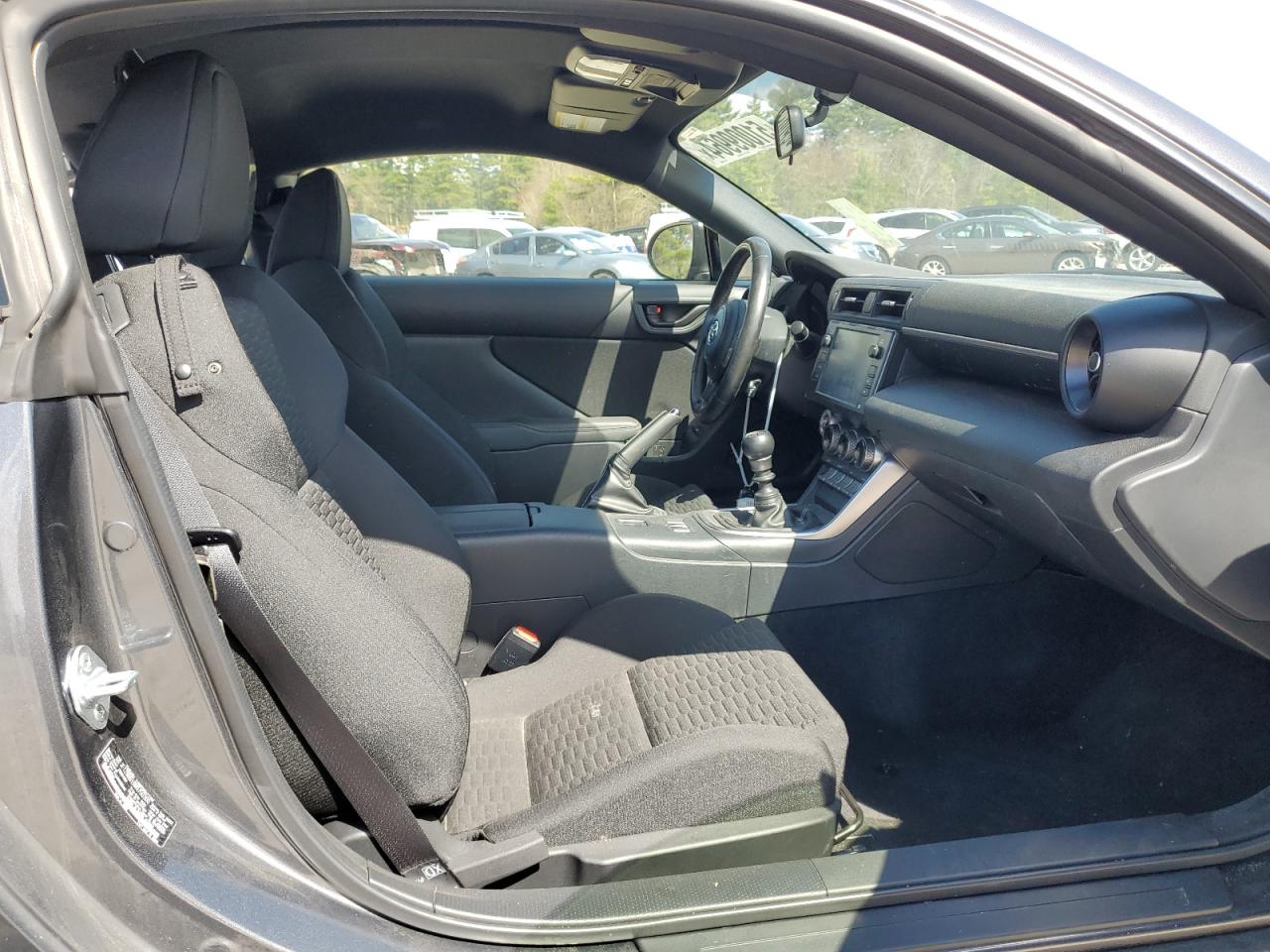 2022 TOYOTA GR 86  VIN:JF1ZNBB18N9750300