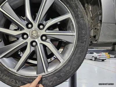 2018 Lexus ES 300 VIN: