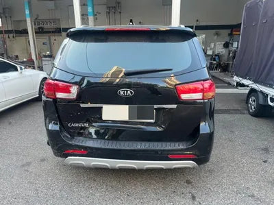 2017 Kia Carnival VIN: