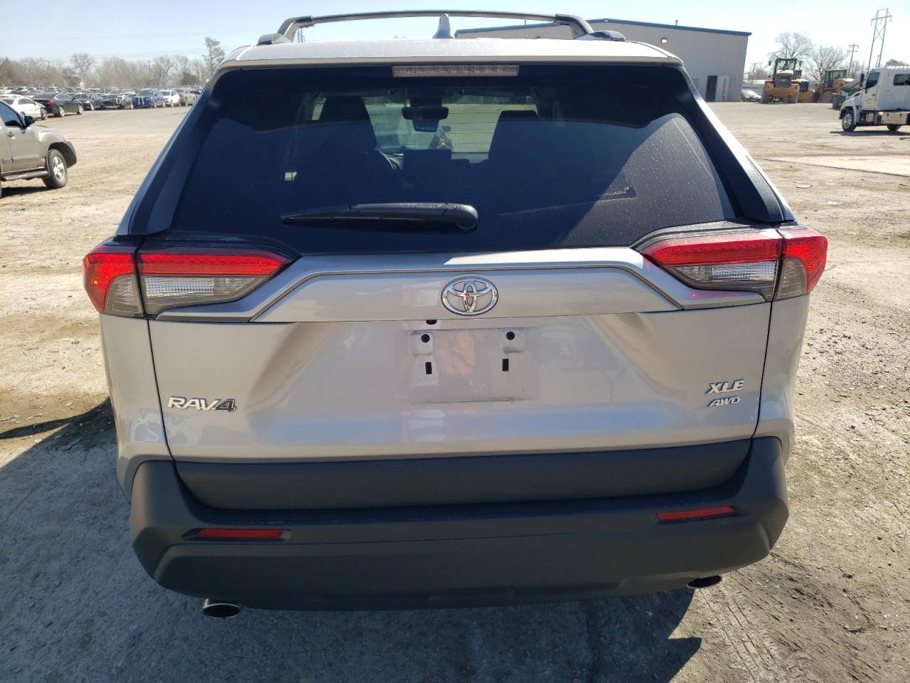 2022 TOYOTA RAV4 XLE VIN:2T3P1RFV0NC278288