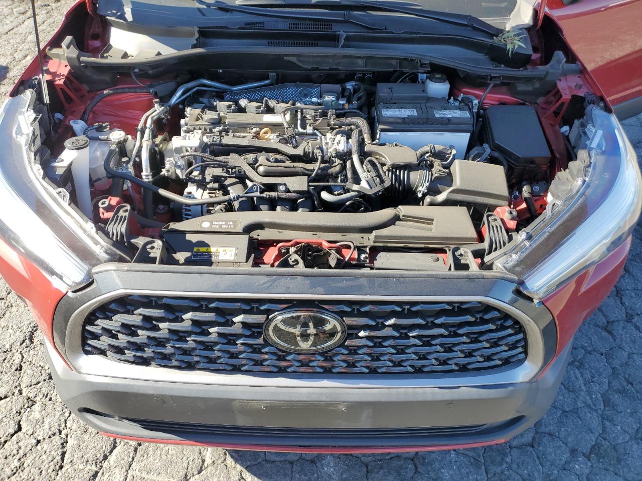 2022 TOYOTA COROLLA CROSS XLE VIN:7MUDAABG9NV024564