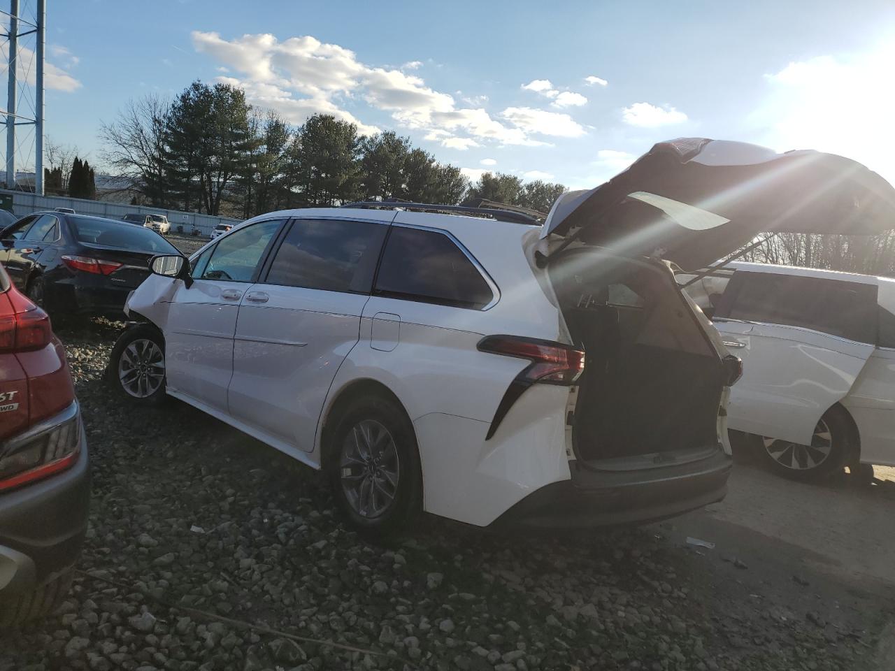 2022 TOYOTA SIENNA LE VIN:5TDKSKFC8NS041254