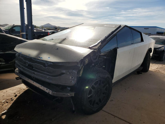 2024 TESLA CYBERTRUCK  VIN:7G2CEHED5RA014381