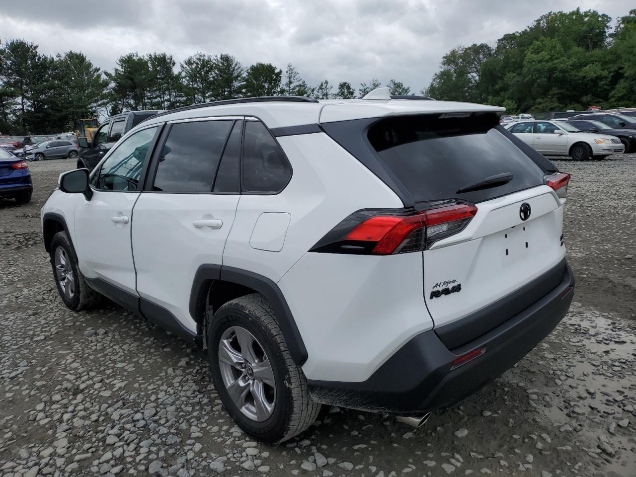 2022 TOYOTA RAV4 XLE VIN:2T3P1RFV2NW309216