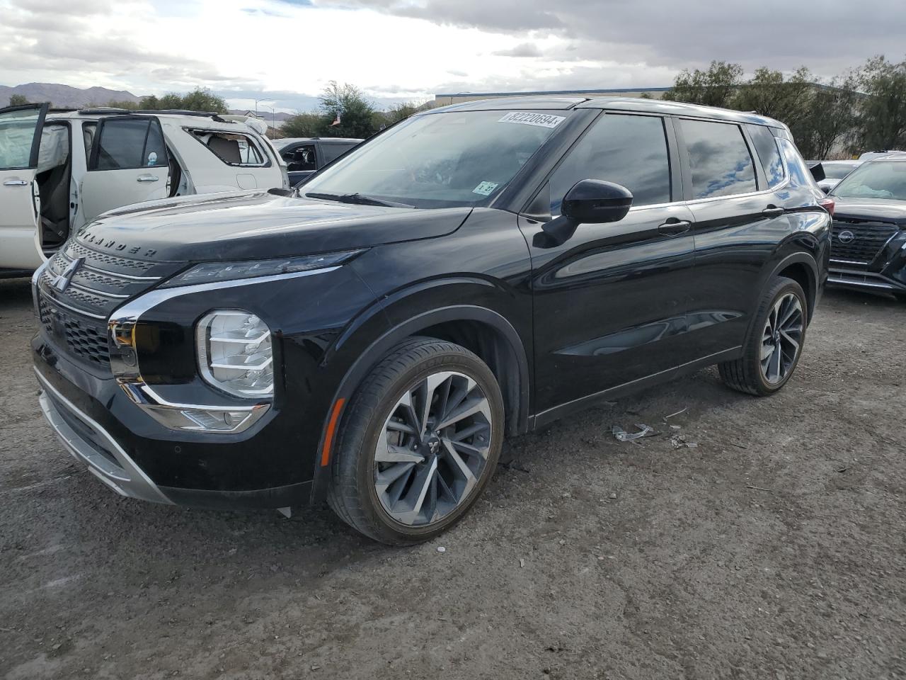 2022 MITSUBISHI OUTLANDER SE VIN:JA4J3UA81NZ009584