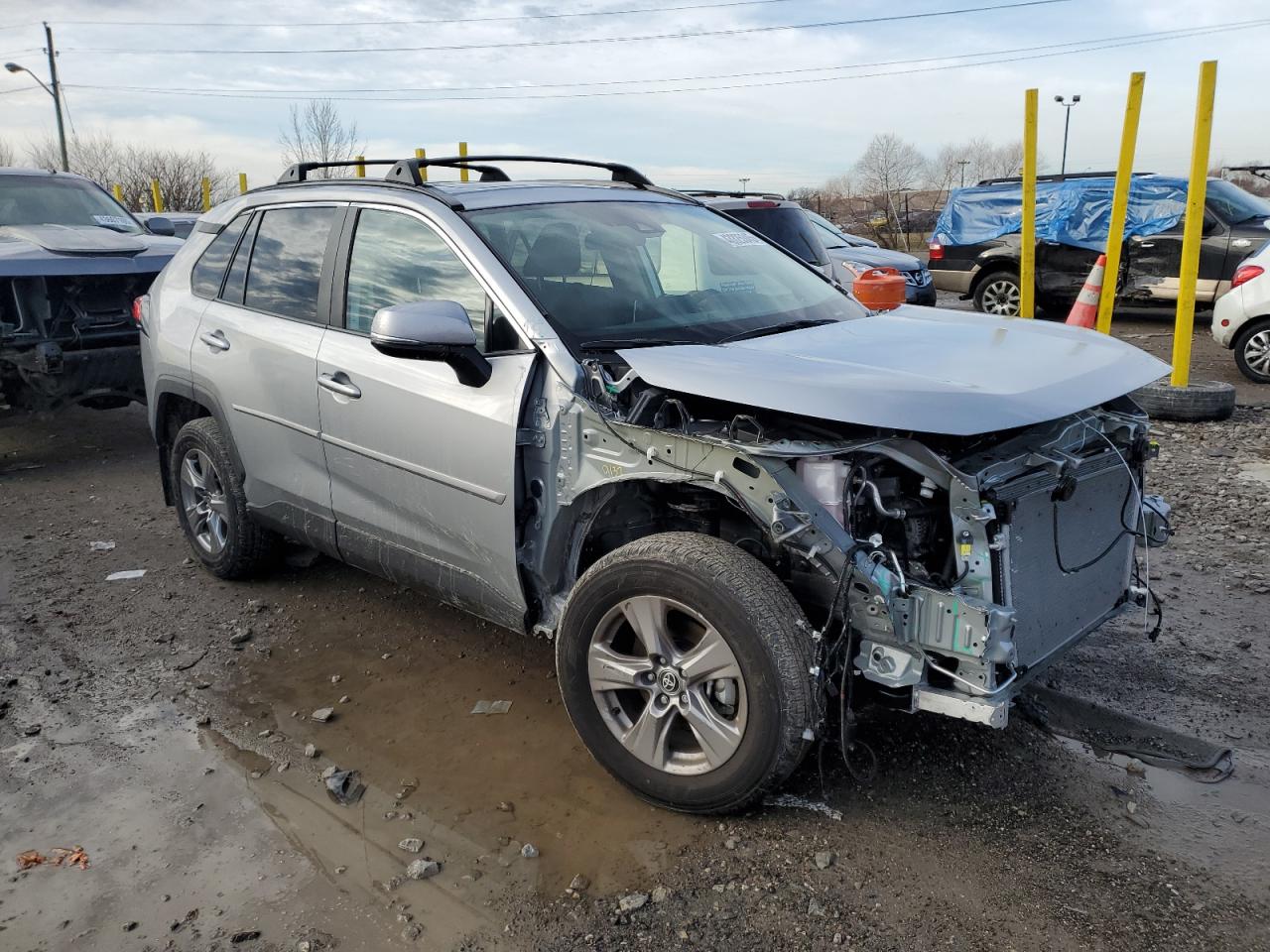 2024 TOYOTA RAV4 XLE VIN:2T3P1RFV3RW479994