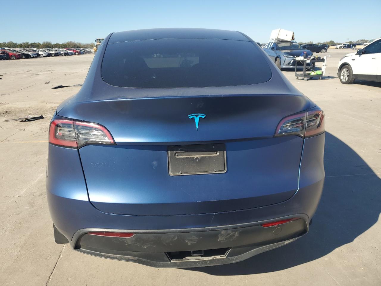 2023 TESLA MODEL Y  VIN:7SAYGDEE4PF873887