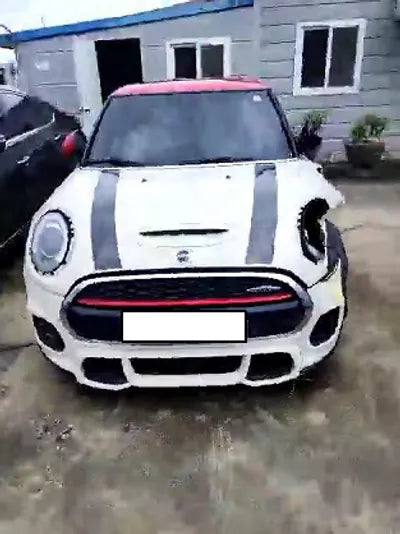 2018 MINI John Cooper Works WMWXM9107J2F97711 VIN:WMWXM9107J2F97711