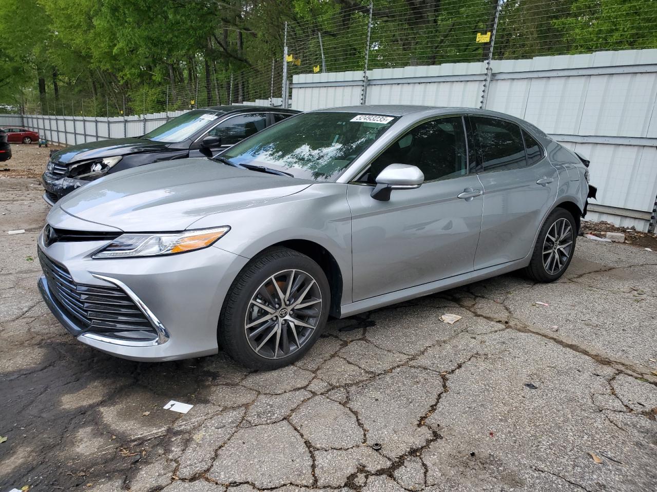 2024 TOYOTA CAMRY XLE VIN:4T1F11AK2RU887079